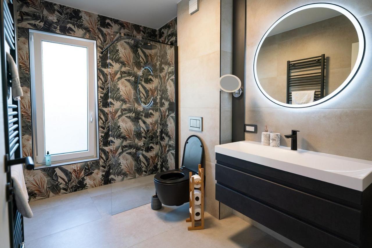 Apartments Kras 24 With Pool Sežana Zewnętrze zdjęcie